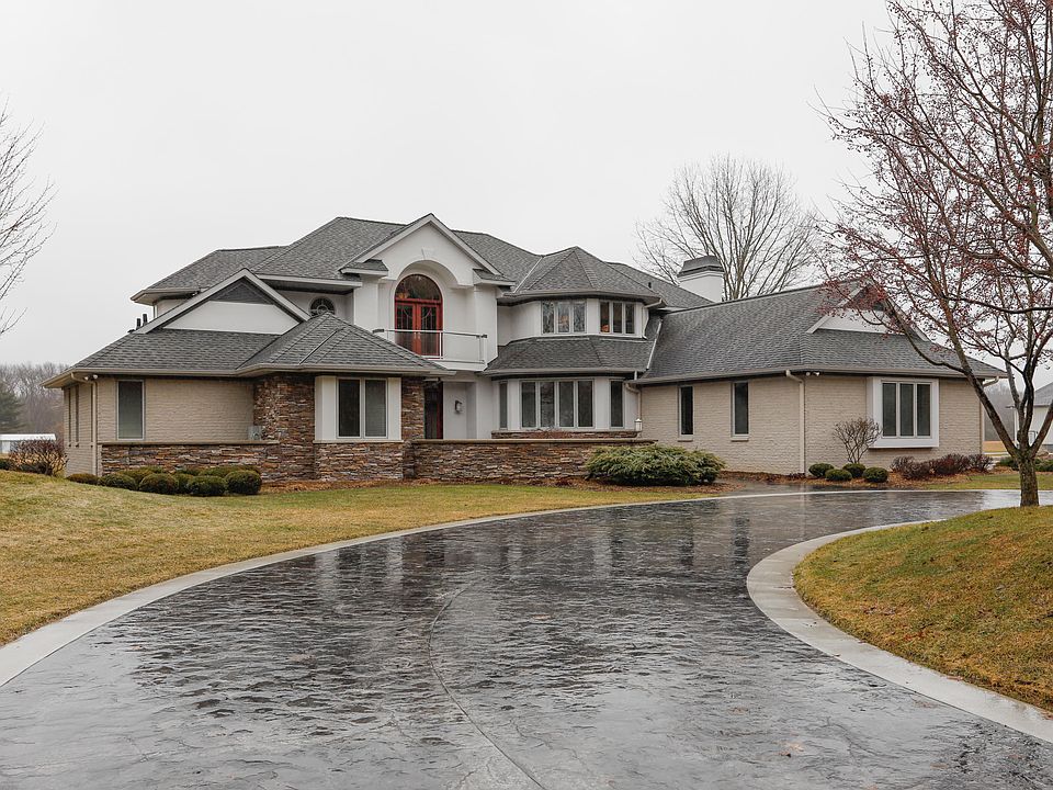 1st image of 142 N Skyview Dr