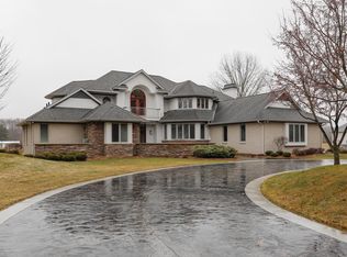 142 N Skyview Dr, Kalamazoo, MI 49009