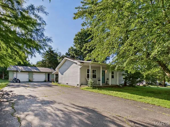 311 Harold St, Crocker, MO 65452