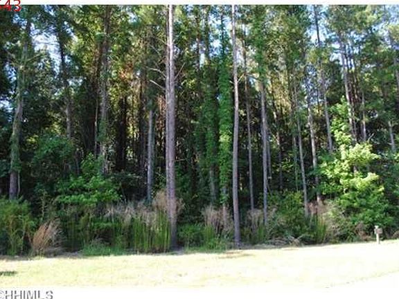 3rd image of 4 Driftwood Ct E