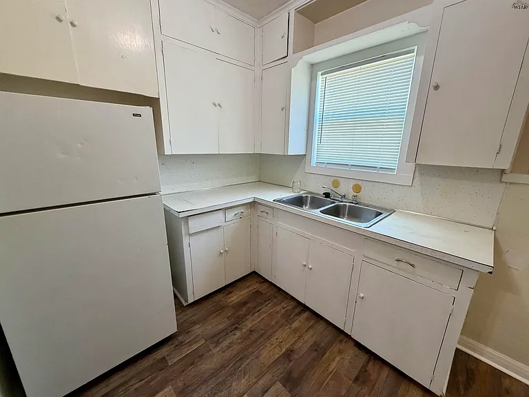 1314 Taylor St — Photo 5
