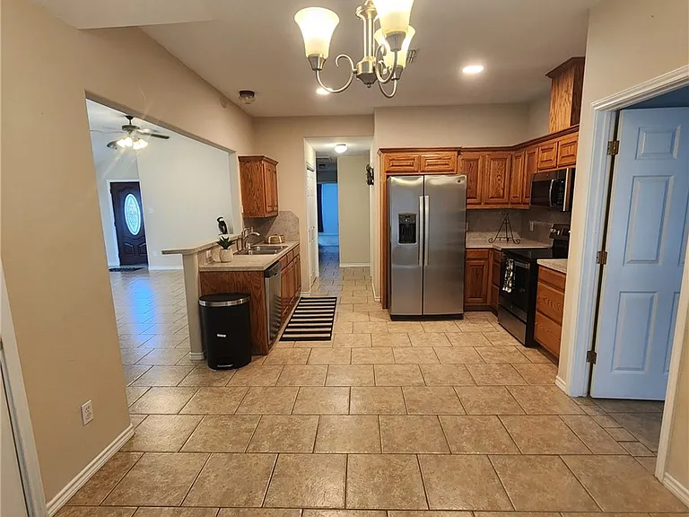 2012 Cottonwood Dr — Photo 6