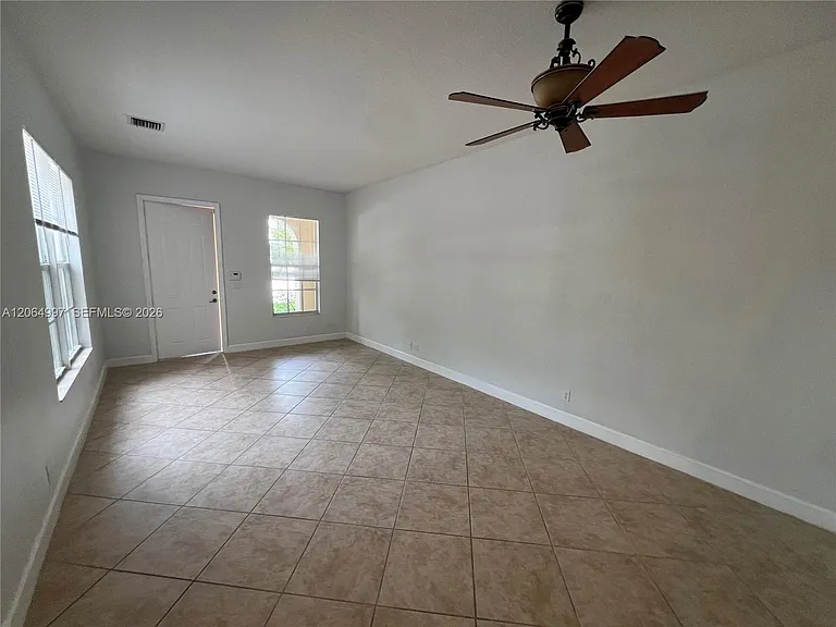 2804 Eagle Rock Cir #801 — Photo 8