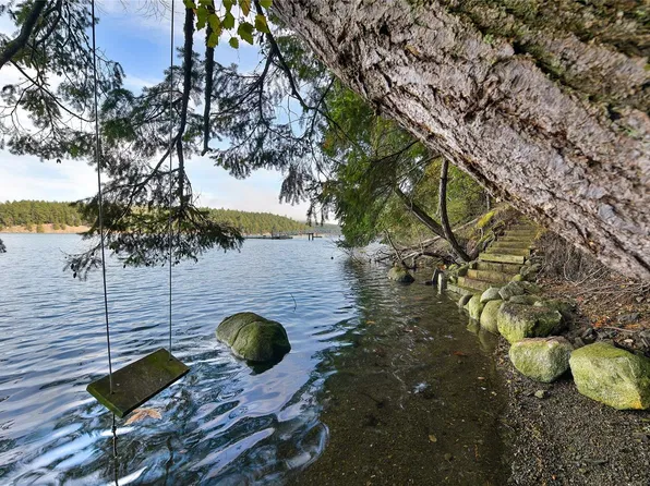 706 Horton Bay Rd, Southern Gulf Islands, BC V0N 2J2