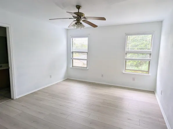 5501 Apple Orchard Ln, Austin, TX 78744