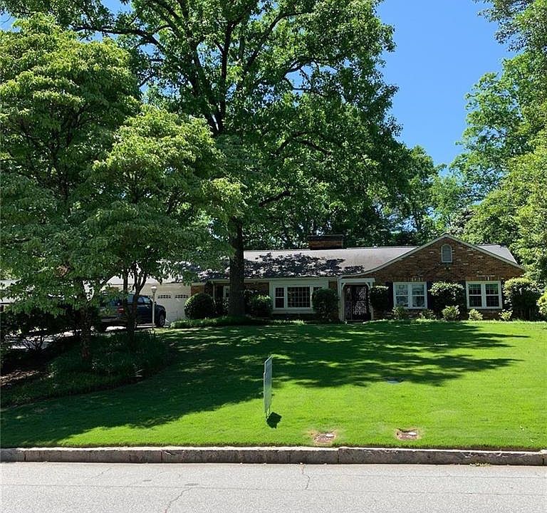 1st image of 4640 Millbrook Dr #3