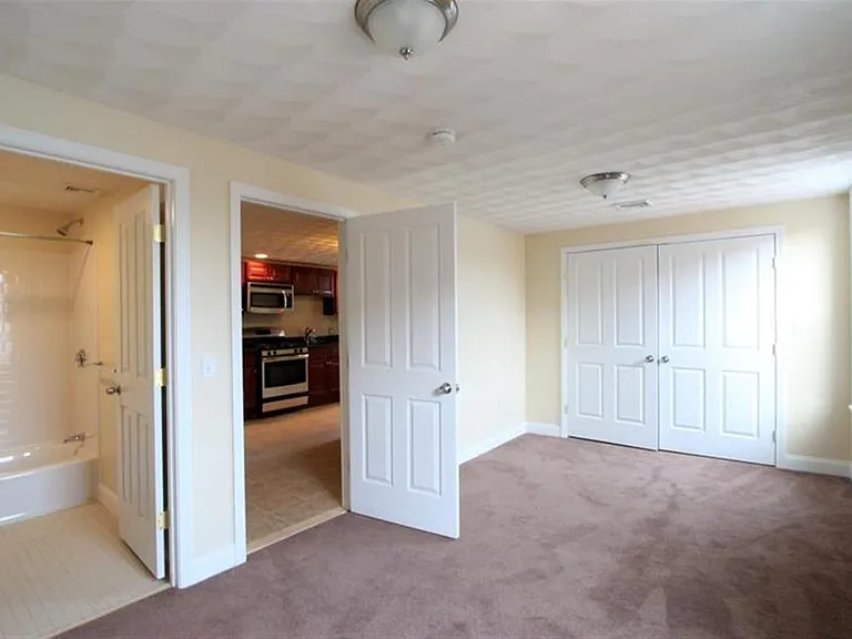 4 Douglass St #3 — Photo 19