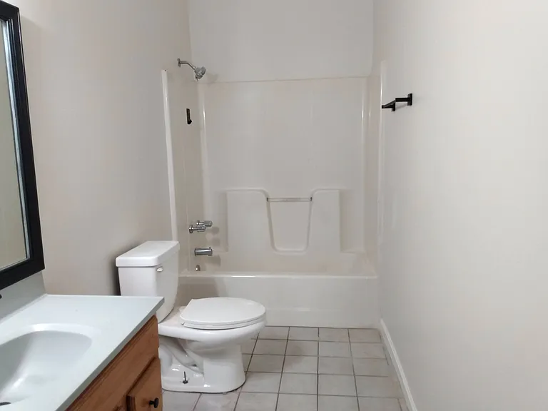 1400 Scotland Ave #E — Photo 12