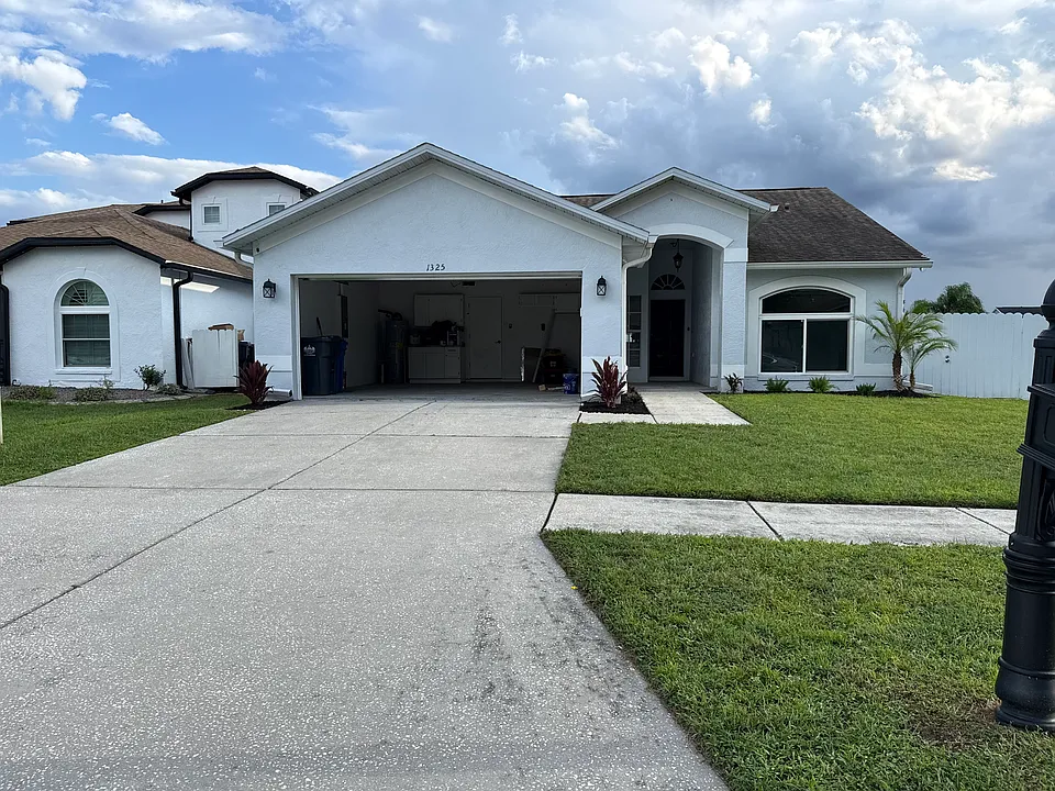 1325 Franford Dr