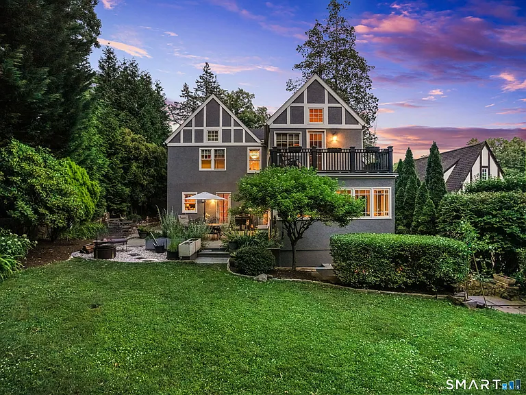46 Valleywood Rd — Photo 34