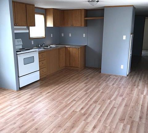 3rd image of 134 W 16th St