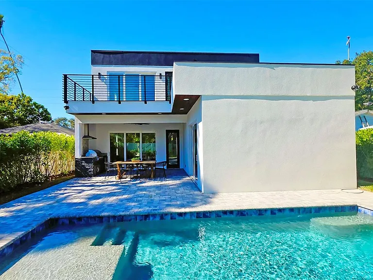1156 Cocoanut Ave — Photo 44
