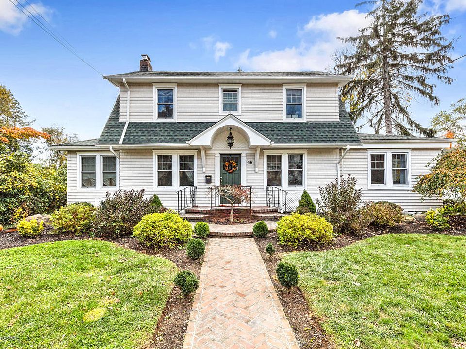 1st image of 46 Woodbine Ave