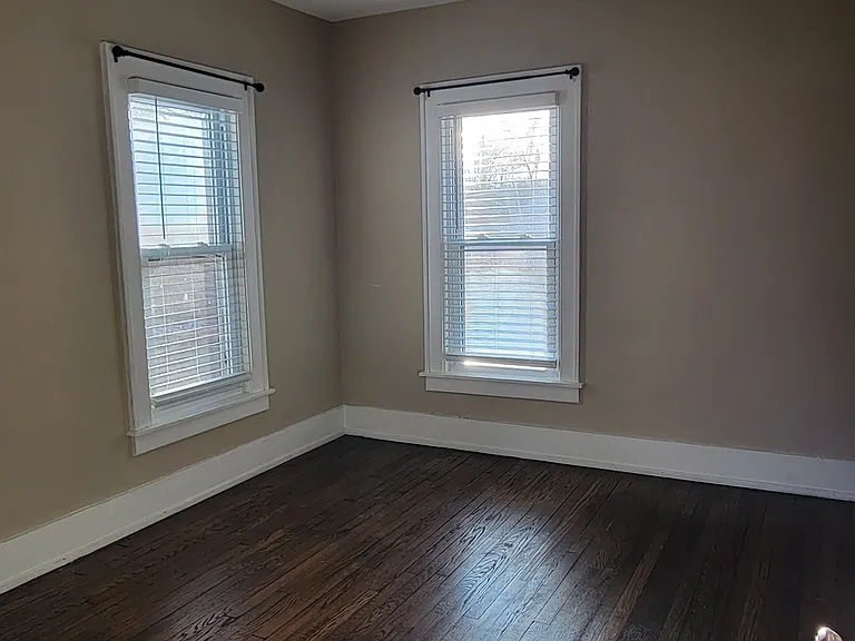 351 W Hazelhurst St #4 — Photo 7
