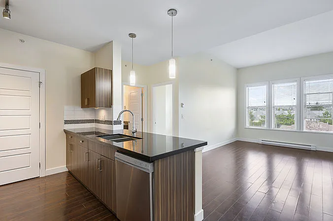 Encore Apartments — Photo 2