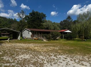 757 Emory Heights Rd, Harriman, TN 37748