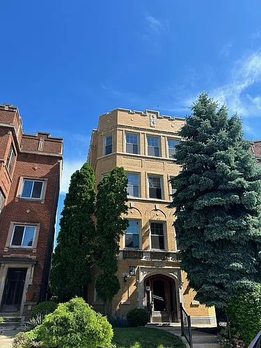 2720 W Winnemac Ave #2 Photo 1