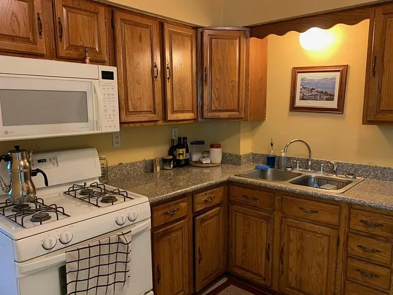 318 Laurel St W #1 — Photo 4