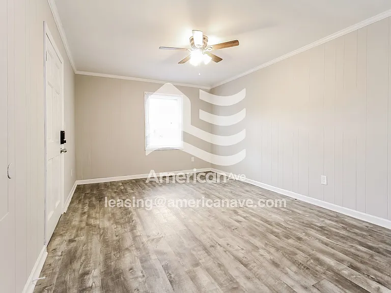 39021_003_wm_-_living_room_13332303.jpg