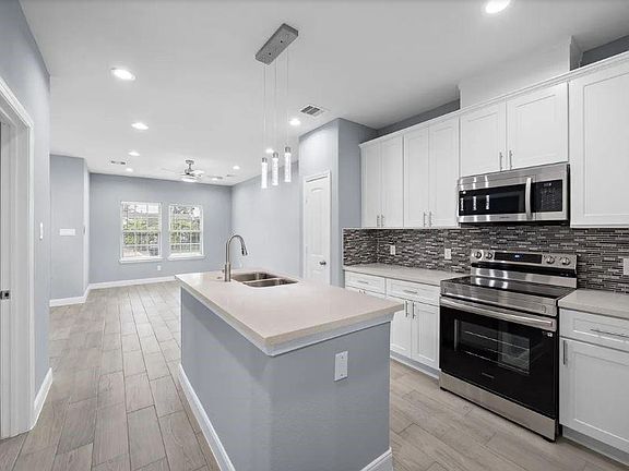 4th image of 5222 Bataan Rd