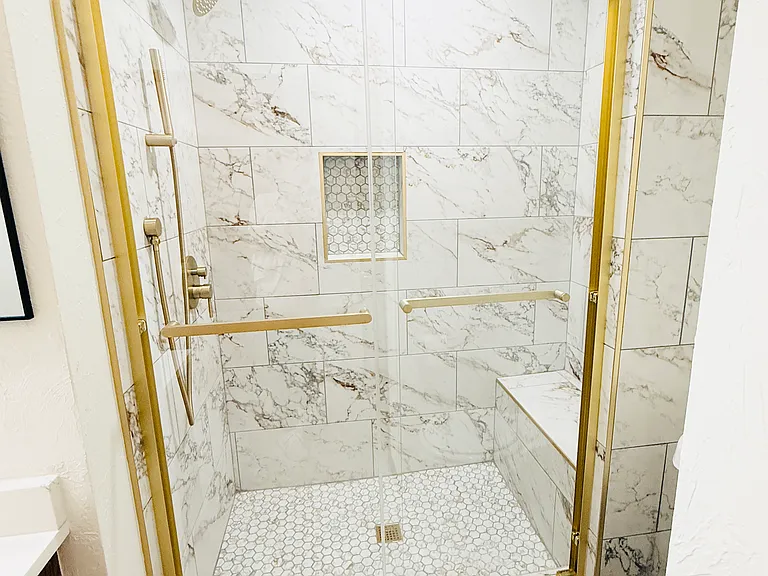 1817 Victoria Dr — Photo 15