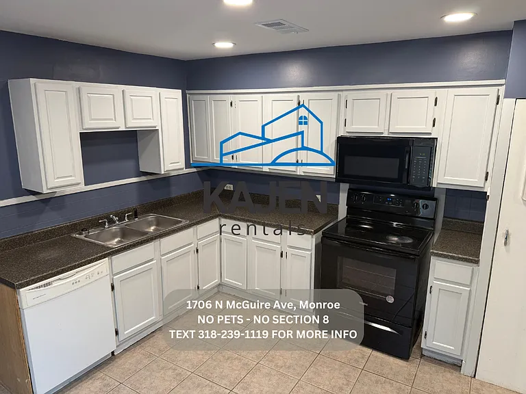 1706 N McGuire Ave — Photo 2