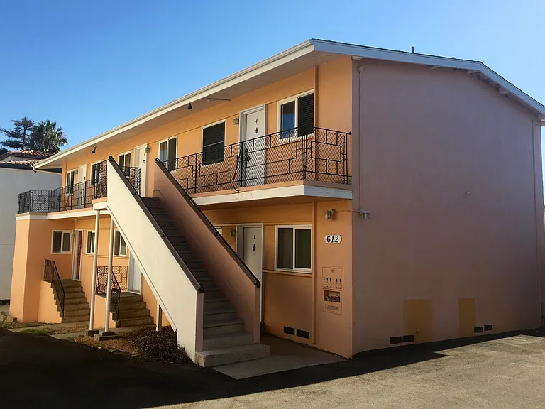 608-612 Santa Barbara St. — Photo 2