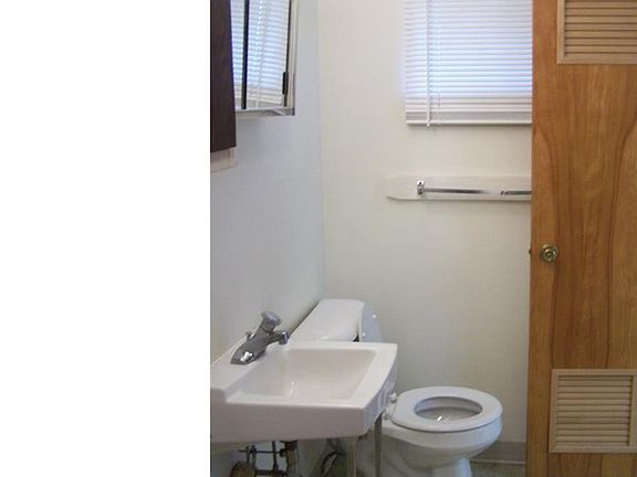 4th image of 10802 Forest St APT 16