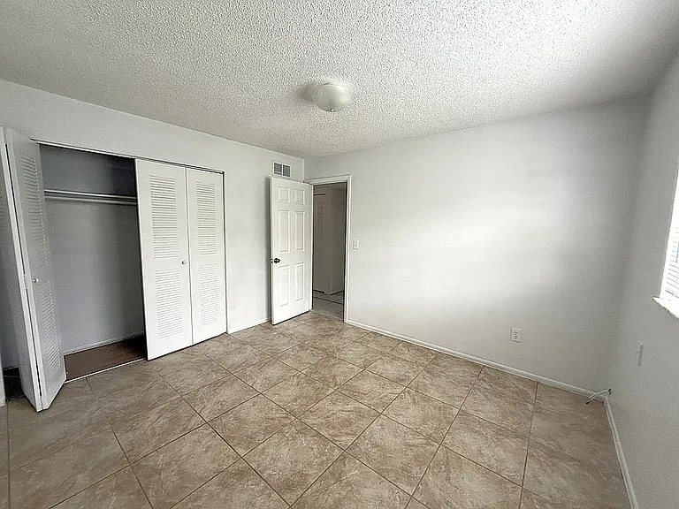 720 Michigan Ct #4 — Photo 12