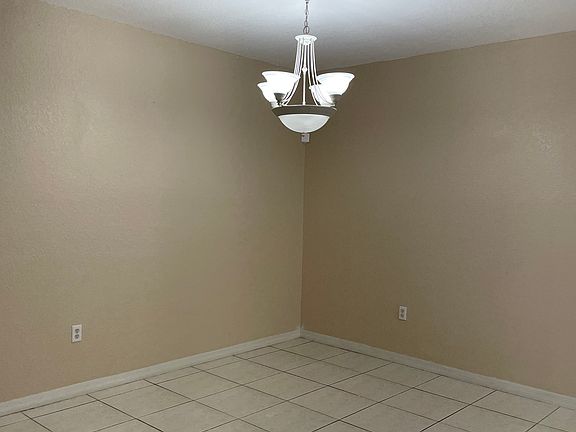 Dining room area 2