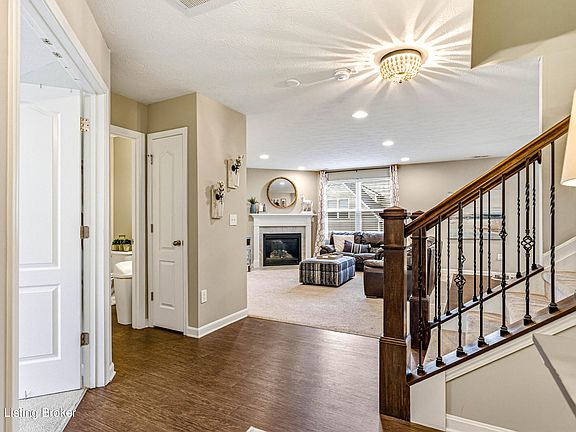 3rd image of 5024 Tealwood Dr