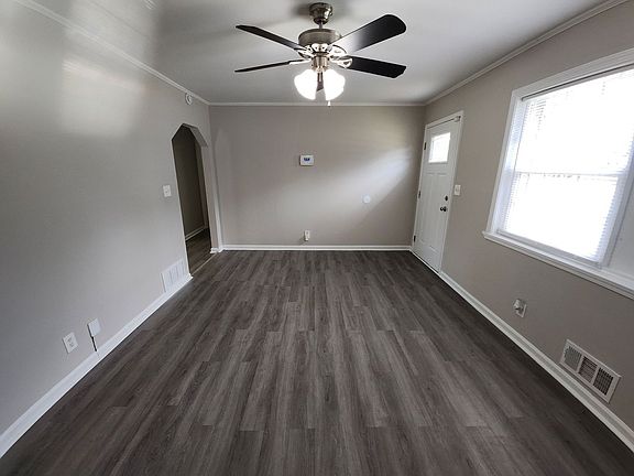 2nd image of 2879 Port Royal Ln