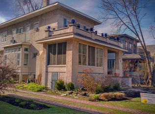 129 S Euclid Ave, Oak Park, IL 60302