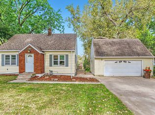 2643 Stillwater Rd E, Maplewood, MN 55119