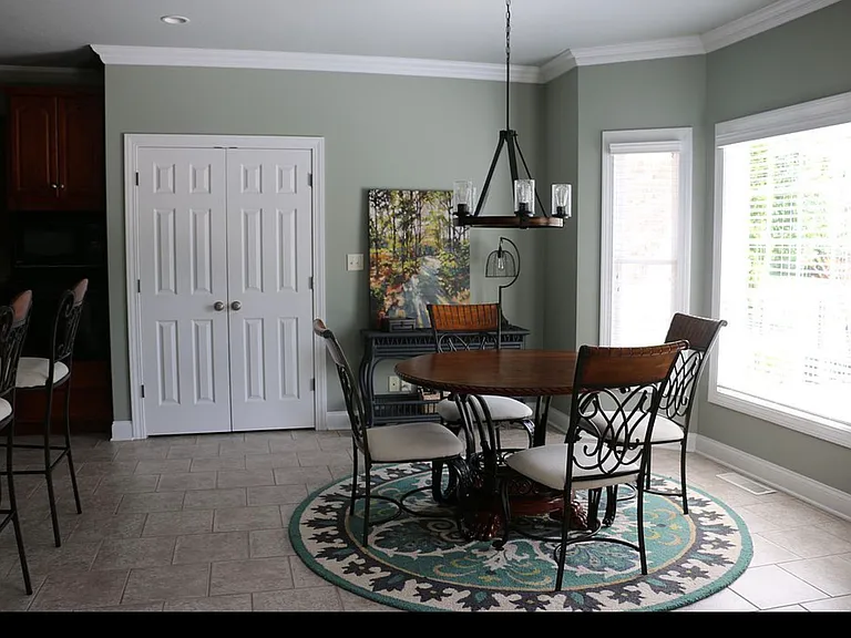 1834 Deerhaven Ln — Photo 16
