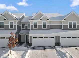 989 Annagaire Curv, Rosemount, MN 55068