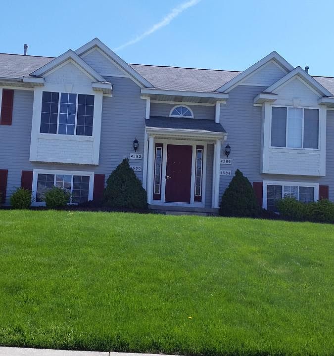 1st image of 4584 Crosswinds Dr SE