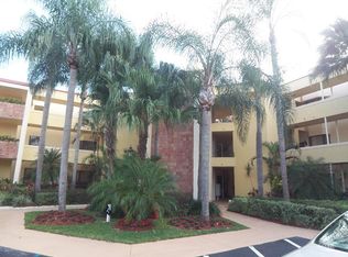 7520 La Paz Blvd APT 303, Boca Raton, FL 33433
