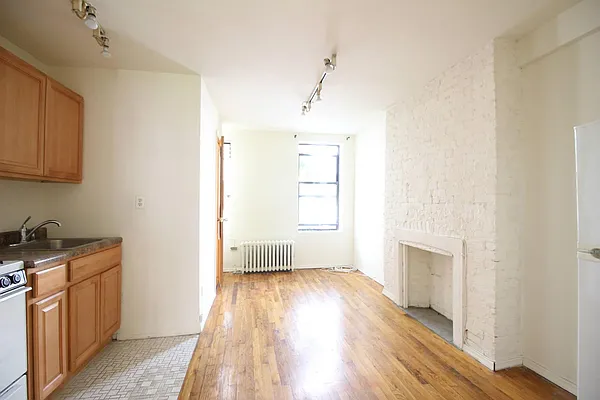 Rented by Keller Williams NYC | media 7