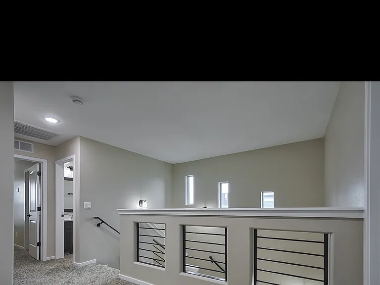 13909 Summer View Ave — Photo 3