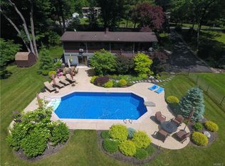 9 Timber Trl, Suffern, NY 10901