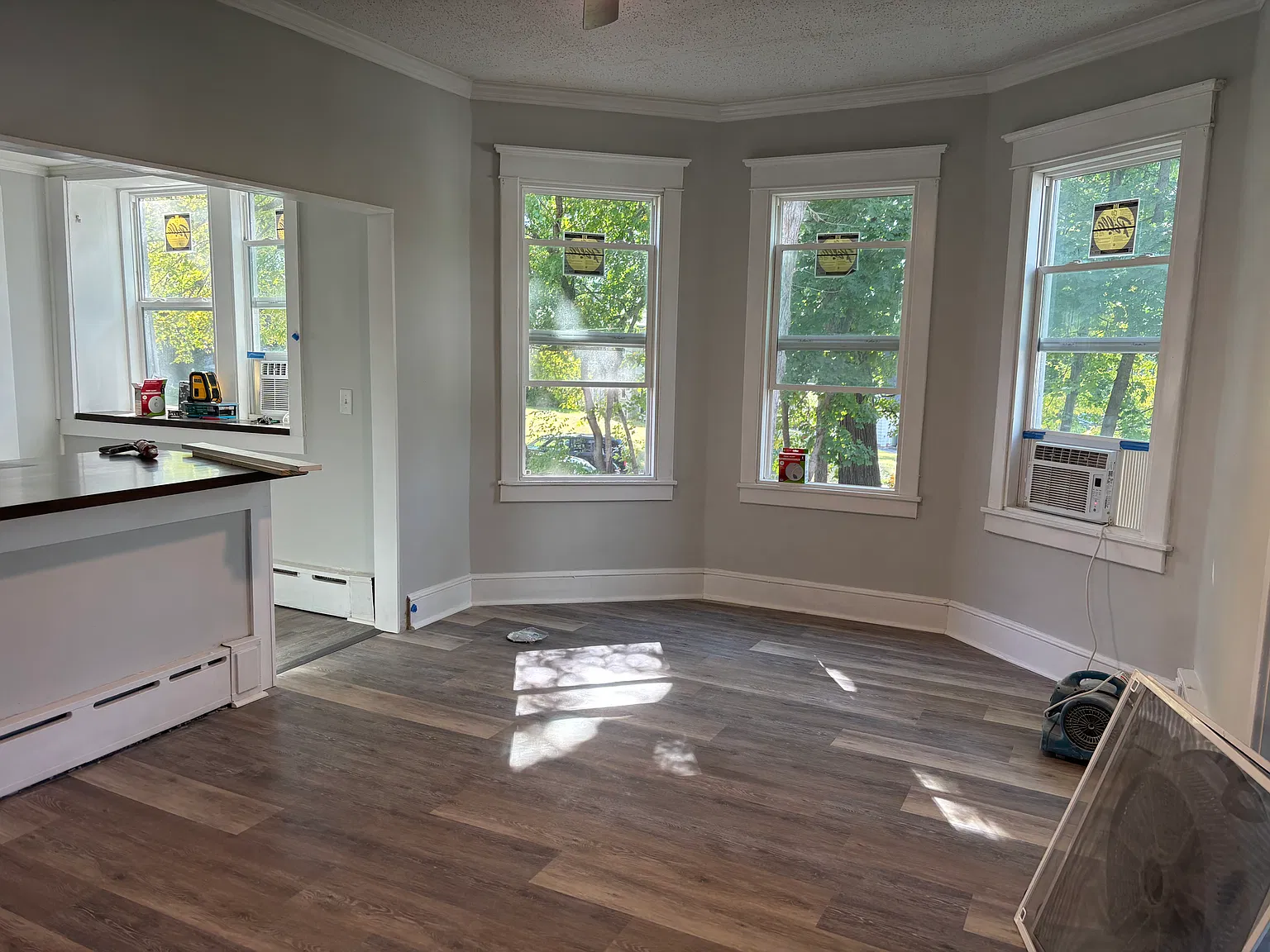 2 bed, 1200 sqft, $2,200 — Photo 2