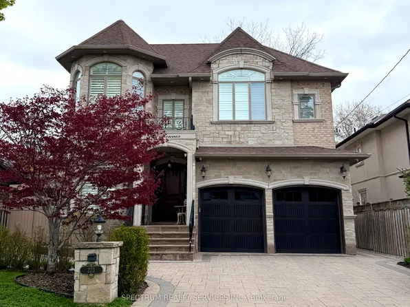 223 Lennox Ave, Richmond Hill, ON L4C 2A4