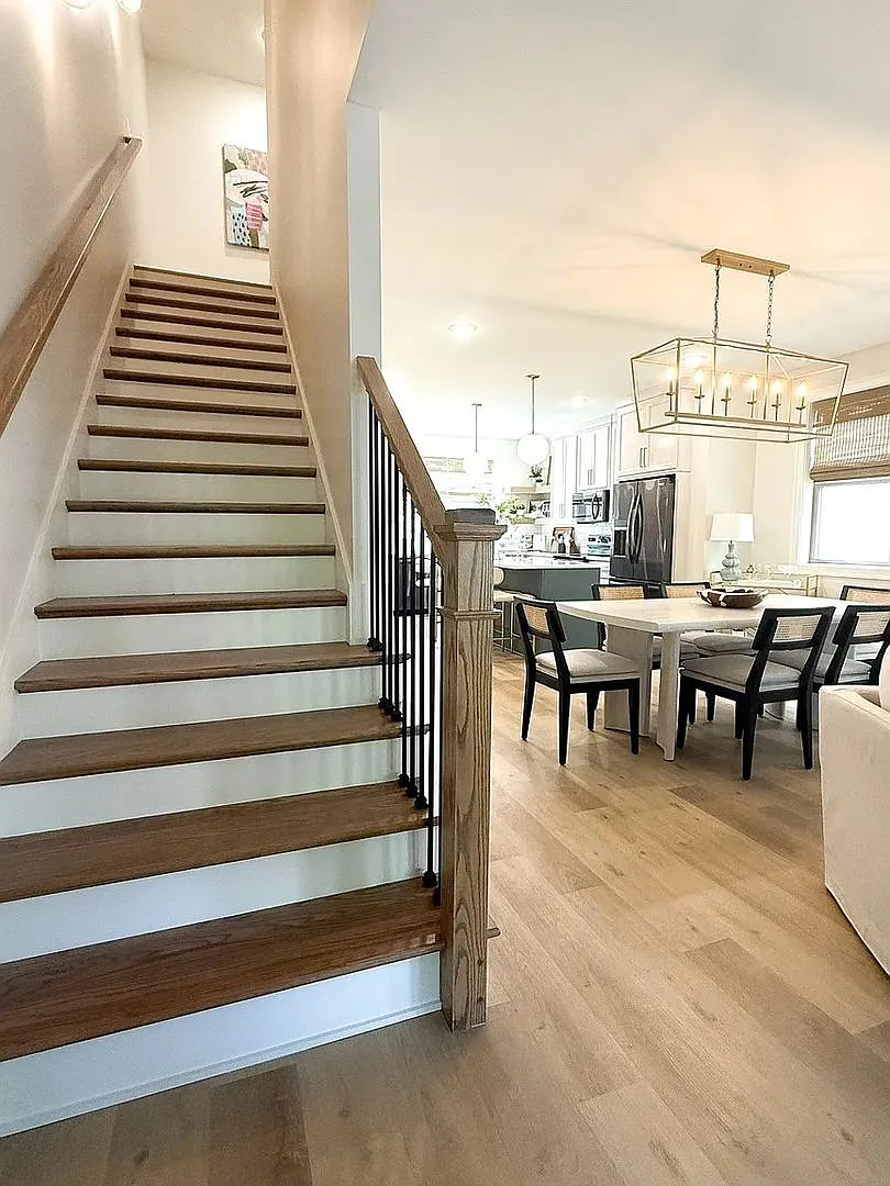 Luxury Townhome — Photo 3