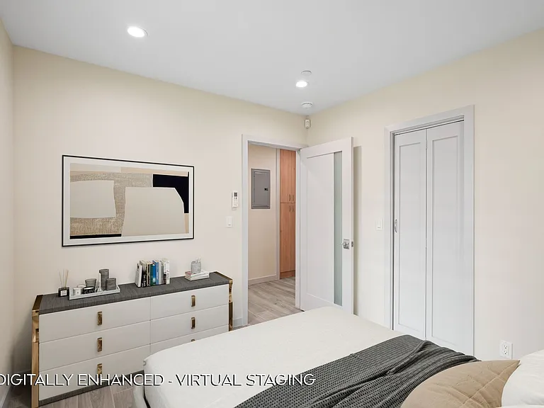 18748 Collins St — Photo 18