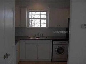 5th image of 535 Campus St #B