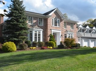 1 Sycamore Dr, Chatham, NJ 07928