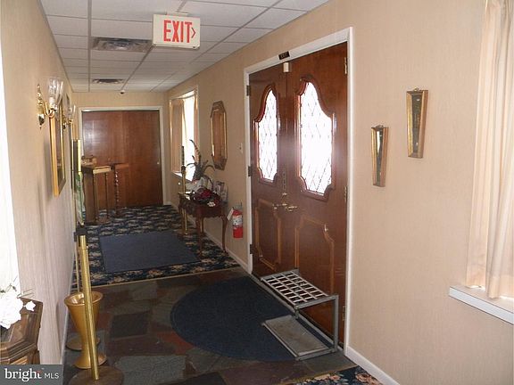 3rd image of 6643 Torresdale Ave