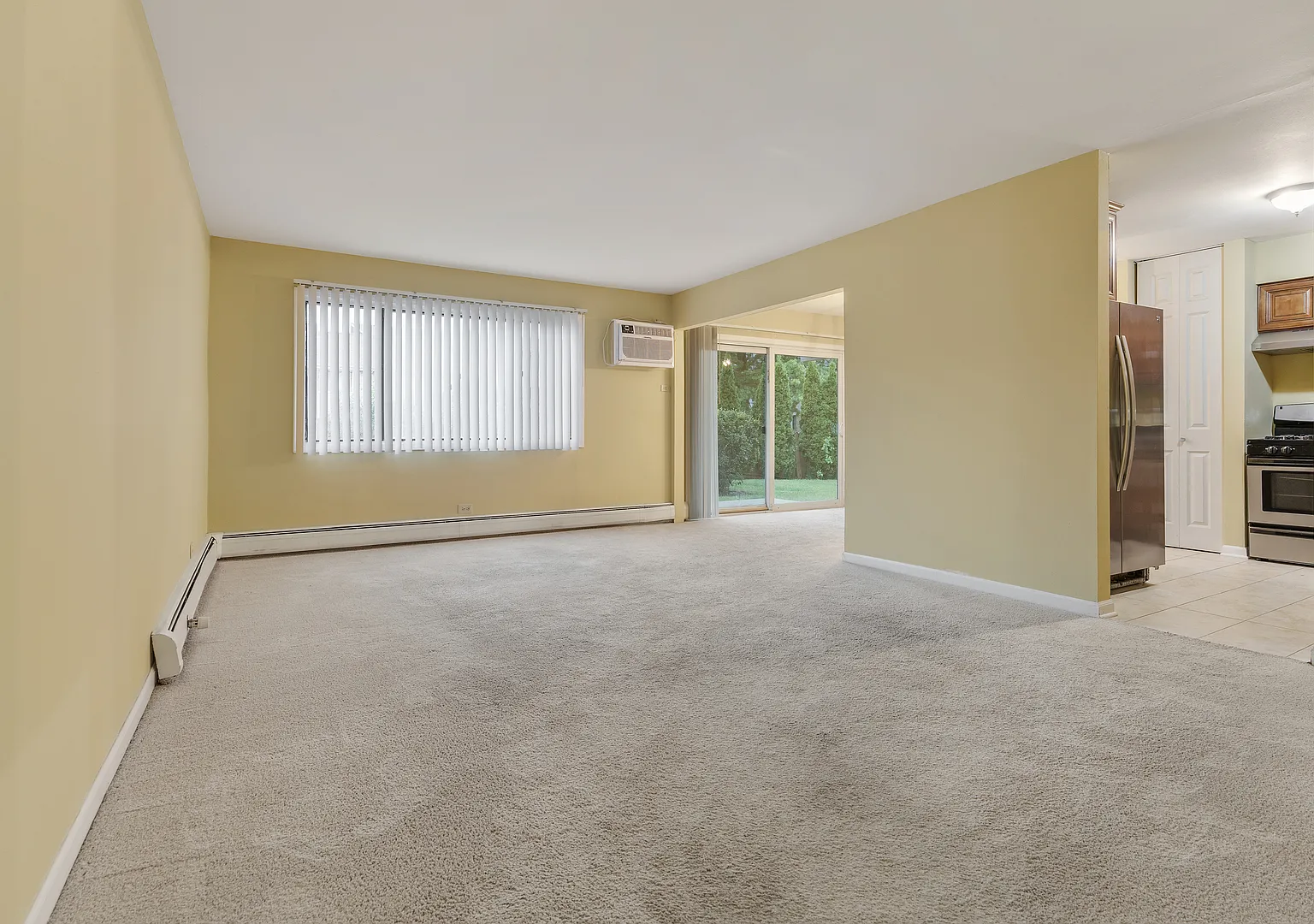 2 bed, 1132 sqft, $1,950 — Photo 3