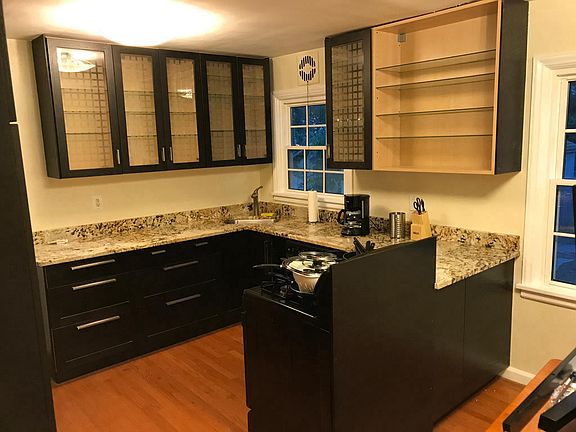 4th image of 919 18th St S #2
